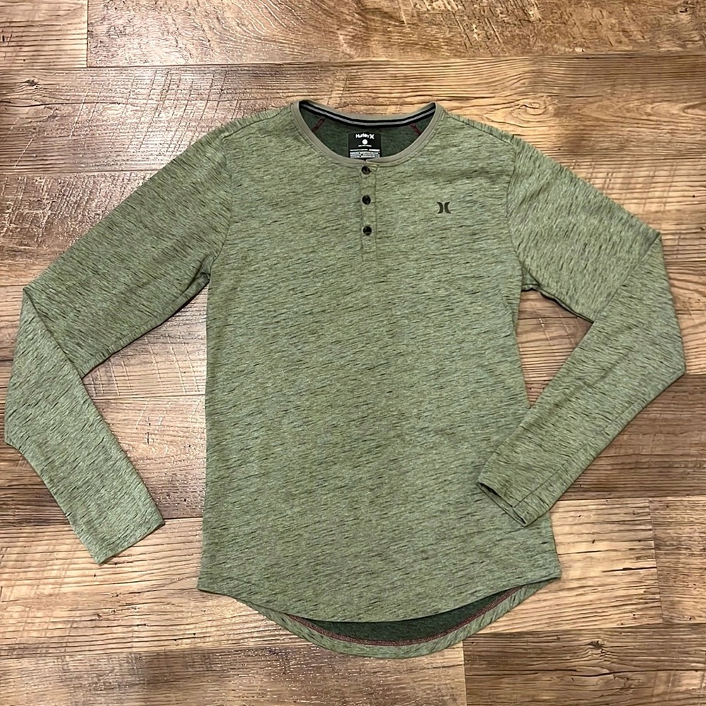 Hurley Men’s Small long sleeve shirt (Nike Dri-Fit), Excellent condition